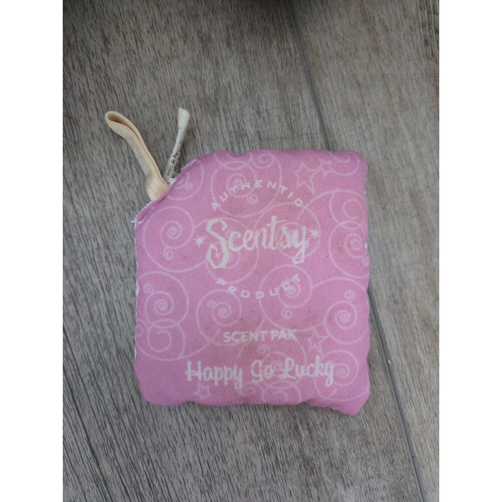 Scentsy Buddy Cow Plush Stuffed Animal Toy w/ Happy Go Lucky Scent Pak - Picture 6 of 6